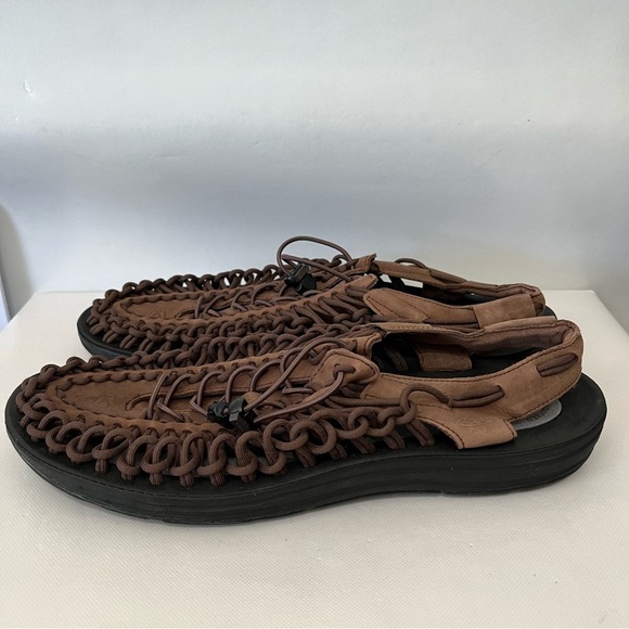 Keen Men’s UNEEK Brown Sandals main image 7
